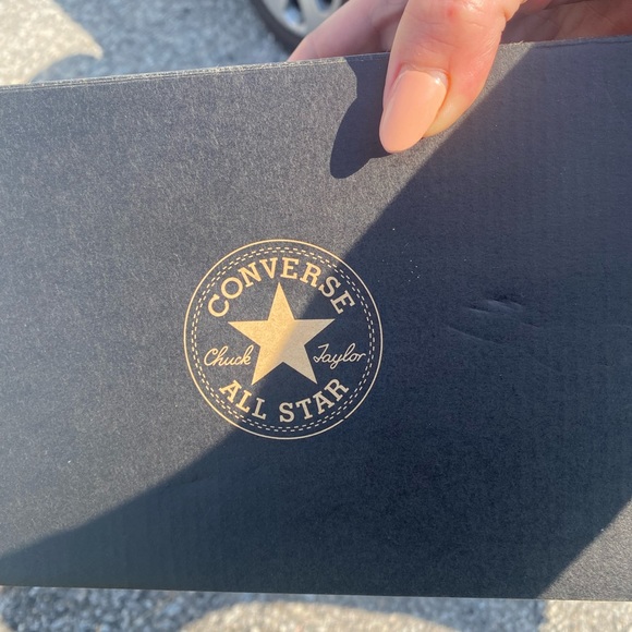 CHUCK TAYLOR ALL STAR SNEAKER - KIDS' 10 - Picture 6 of 9